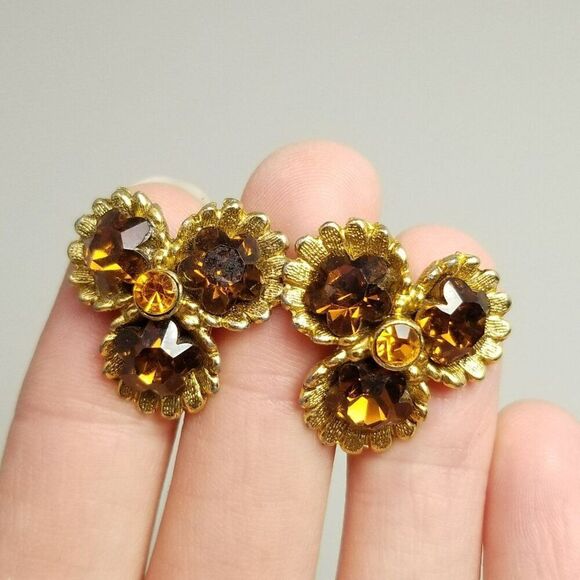 Vintage Dark Orange Rhinestone and Gold Tone Clip On Earrings, Retro Unsigned - Picture 2 of 7